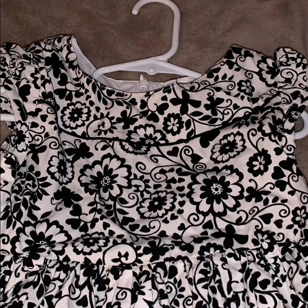 Maggie & Zoe black and white dress